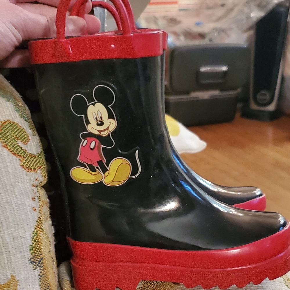 Mickey mouse rain boots
